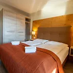 Whats-app Self-check-in - Zell Am - In Out Apartment