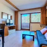 Whats-app Self-check-in - Zell Am - In Out Apartment Lanthal