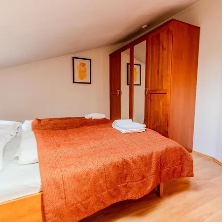 Whats-App Self-Check-In - Gansl Apartment