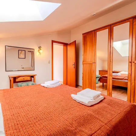 Apartment Whats-App Self-Check-In - Gansl *